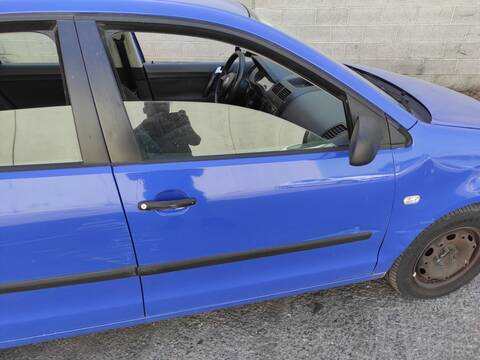Puerta Delantera Derecha Volkswagen Polo AZQ