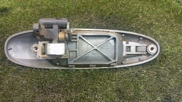 Foto 2ª: Maneta Exterior Trasera Izquierda Toyota Land Cruiser 4.2 T DIESEL HDJ100 (2003)