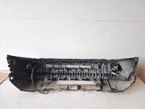 Foto 1ª: Paragolpes Delantero Land Rover Discovery V6 TD HSE 190CV (2004)