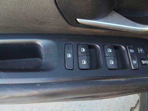 Foto 2ª: Botonera Elevalunas Hyundai Tucson 1.6 CRDI CAT 136CV 100KW [G4FP] (2021)