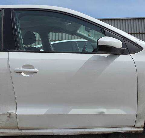Puerta Delantera Derecha Volkswagen Polo ADVANCE 90CV 66KW