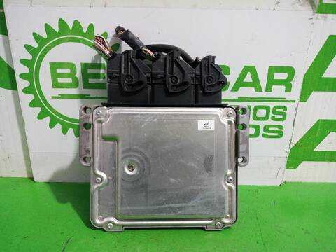 Foto 3ª: Centralita Motor ECU Dacia Sandero LAUREATE 90CV [K9K] (2012)