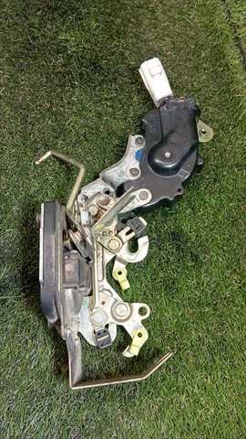Foto 3ª: Cerradura Puerta Delantera Izquierda Toyota 4 Runner 3.0 T DIESEL (1993)