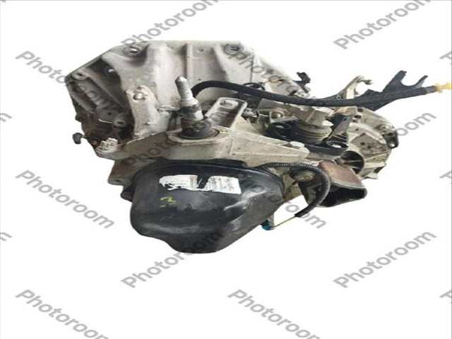 Foto 3ª: Caja Cambios Renault Clio 1.4 16V (2005)