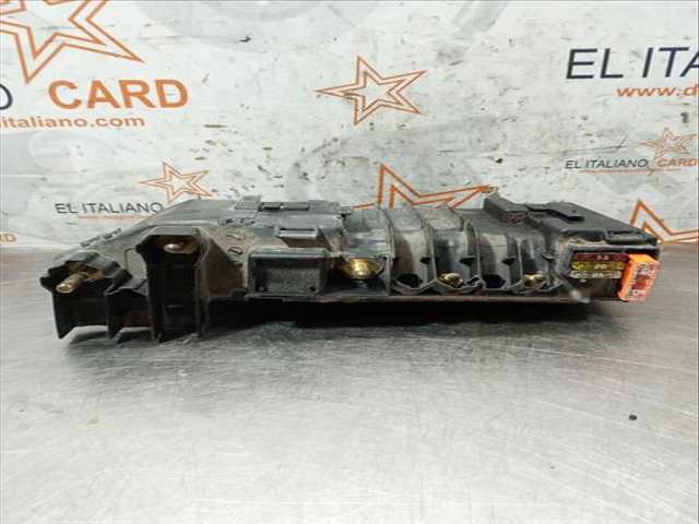 Caja Reles Fusibles Mercedes Clase S 220 500 221.071) BERLINA 388CV 285KW
