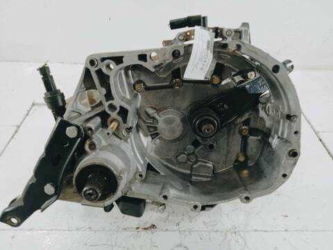 Foto 1ª: Caja Cambios Renault Clio 1.9 DIESEL 64CV 47KW [F8Q 630] (1998)