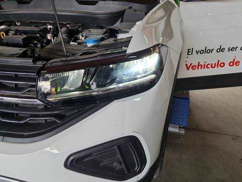 Foto 2ª: Faro Izquierdo Volkswagen T-Cross 1.0 TSI 95CV 70KW [DUSB] (2024)