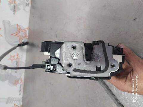 Foto 3ª: Cerradura Puerta Delantera Derecha Volkswagen Polo ADVANCE BLUEMOTION 75CV 55KW [CUSA] (2017)