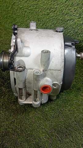 Foto 4ª: Alternador Mercedes Clase ML 270 2.7 D DCI [612963] (2000)