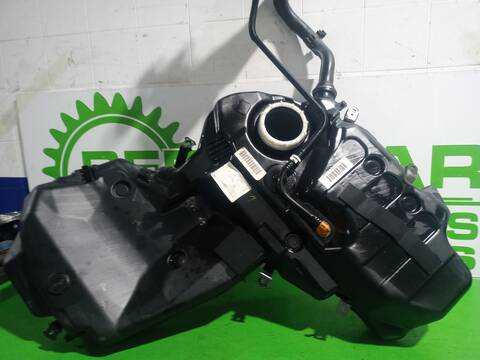 Foto 2ª: Deposito de Combustible Audi A4 2.5 TDI 120KW) BERLINA 163CV (2004)