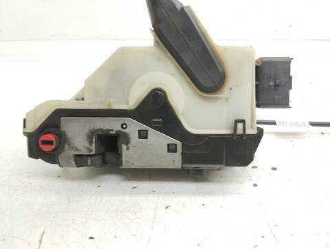 Foto 3ª: Cerradura Puerta Trasera Izquierda Peugeot 208 STYLE 82CV 60KW [HM01] (2016)