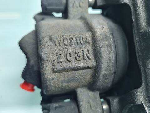 Foto 4ª: Pinza Freno Delantera Derecho Bmw Serie 1 114 118D 143CV 105KW [N47D20C] (2012)