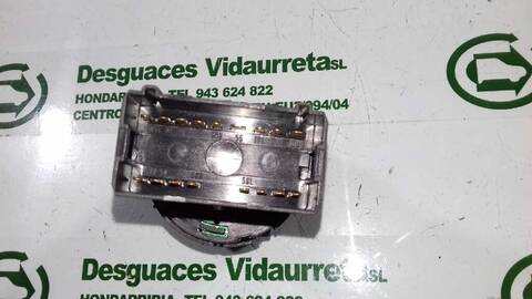 Foto 3ª: Mando Luces Skoda Fabia STYLE 105CV 77KW [BSW] (2010)