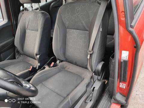 Foto 2ª: Asiento Delantero Izquierdo Ford B Max TREND 101CV 74KW (2012)