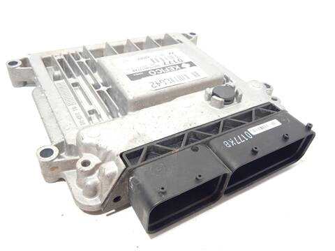 Centralita Motor ECU Hyundai i20 1.4 101CV 74KW