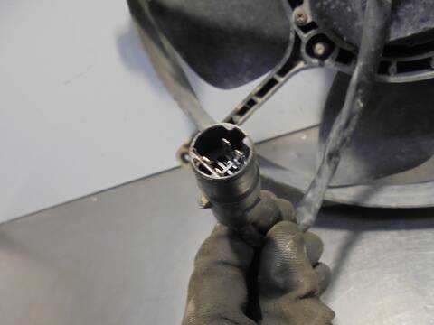 Foto 3ª: Electroventilador Kia Carnival 2.9 CRDI LX 144CV 106KW [D/J3] (2006)