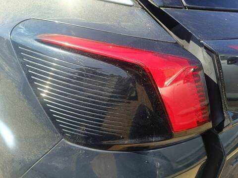 Piloto Trasero Izquierdo Peugeot 3008 GT LINE 150CV 110KW