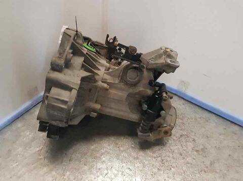 Foto 2ª: Caja Cambios Volkswagen Golf CONCEPTLINE BERLINA 105CV 77KW [AZD] (2001)