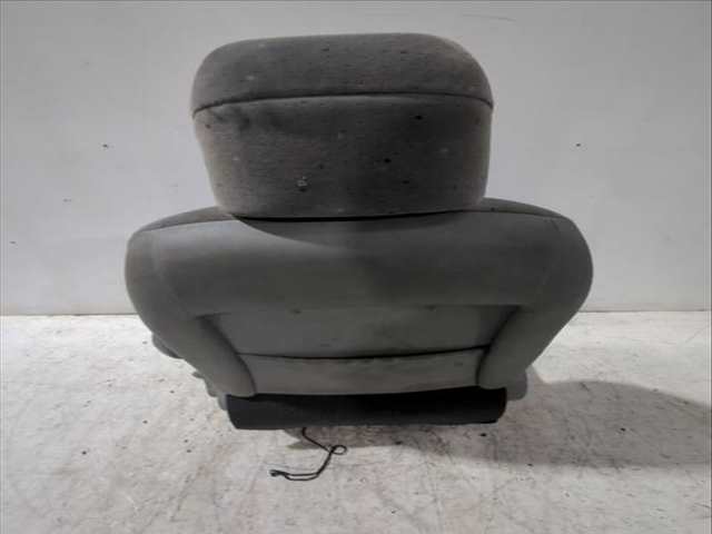 Foto 3ª: Asiento Delantero Derecho Citroen C3 1.4 I 73CV 54KW [KFV (TU3A),KFV (TU3JP)] (2004)