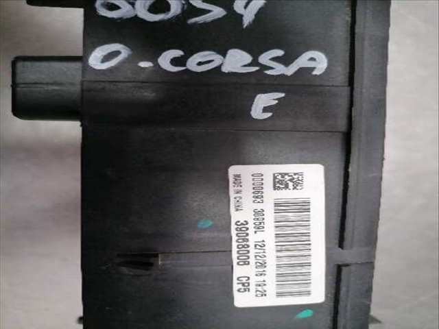 Foto 2ª: Caja Reles Fusibles Opel Corsa EXPRESSION 75CV 55KW [B14XER] (2017)