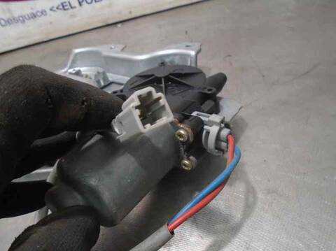 Foto 2ª: Elevalunas Manual Trasero Izquierdo Mg 45 G CLASSIC 4P 109CV 80KW SERIE 45 RT) [16K4F] (2001)