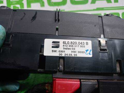 Foto 3ª: Mando Calefacción A. A. Seat Ibiza 1.9 SDI 64CV 47KW [ASY] (2005)