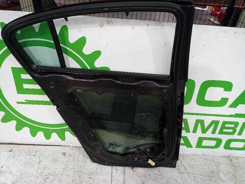 Foto 2ª: Puerta Trasera Izquierda Volkswagen Passat 2.0 TDI 140CV [BKP] (2005)