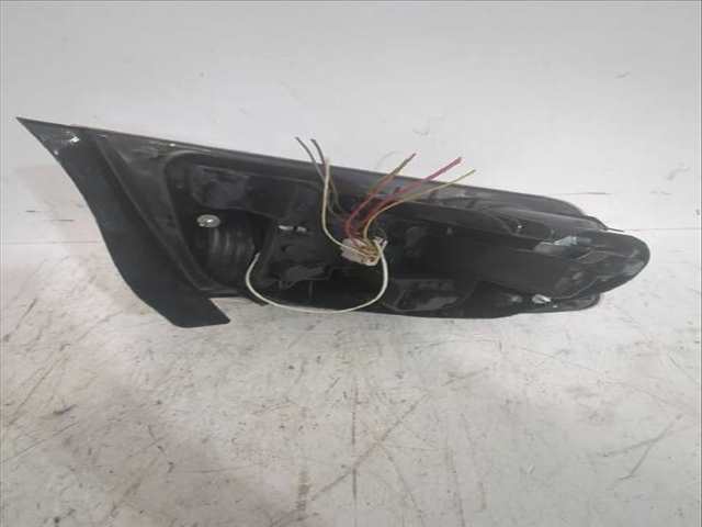 Foto 3ª: Piloto Trasero Derecho Peugeot 407 2.0 HDI 135 6DRHRH 6DRHRE 6DRHRG 6DRHRJ) 136CV [RHR (DW10BTED4)] (2004)