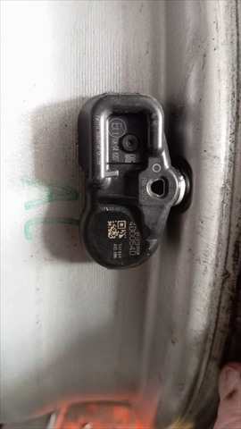 Foto 4ª: LLanta Aleacion Toyota Land Cruiser 2.8 D-4D GRJ150 [1GDFTV] (2021)