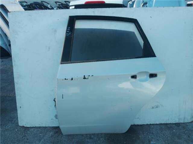 Foto 1ª: Puerta Trasera Izquierda Subaru Impreza 2.0 D (150CV) [EE20]