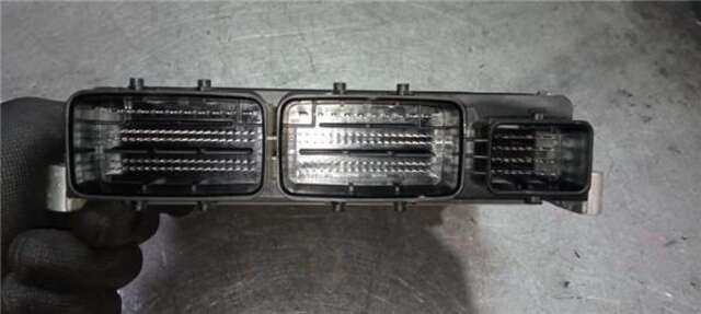 Foto 3ª: Centralita Motor ECU Dacia Sandero 1.5 STEPWAY [1.5 LTR. - 66 KW DCI DIESEL FAP CAT]