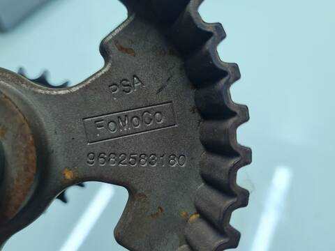 Foto 4ª: Arbol de Levas Ford Kuga TITANIUM 4X2 140CV 103KW [UFDA] (2012)