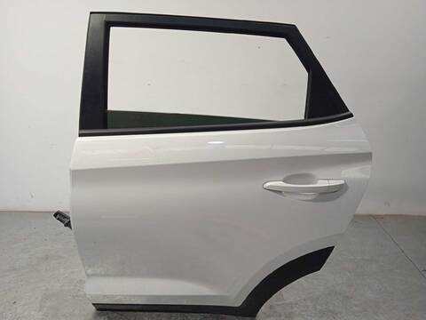 Puerta Trasera Izquierda Hyundai Tucson 132CV 97KW