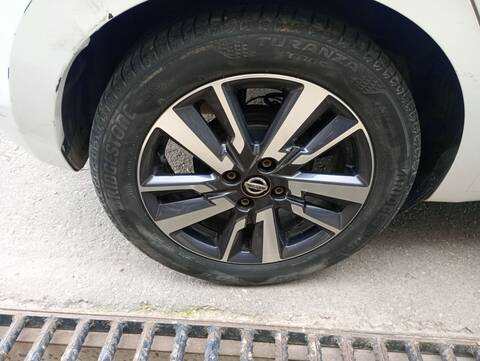 Foto 4ª: Juego LLantas Nissan Micra ACENTA 90CV 66KW [H4B] (2018)