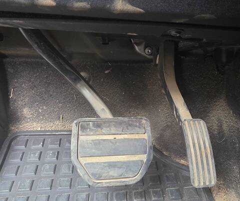 Foto 2ª: Pedal Freno Land Rover Discovery TDV6 S 190CV 140KW (2009)