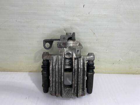 Foto 3ª: Pedal Embrague Volkswagen Polo ADVANCE BLUEMOTION 90CV 66KW [CUSB] (2014)