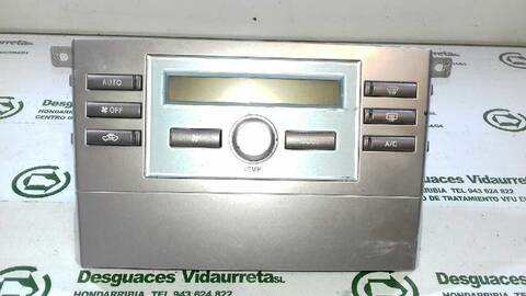 Mando Climatizador Toyota Corolla 1.8 16V CAT 129CV 95KW