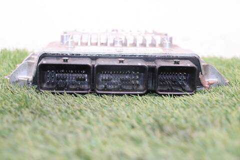 Foto 2ª: Centralita Motor ECU Peugeot 407 ST CONFORT (2004)