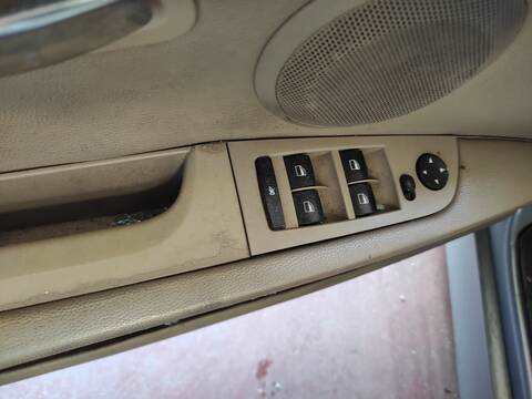 Botonera Elevalunas Bmw Serie 3 315 N47D20C BERLINA