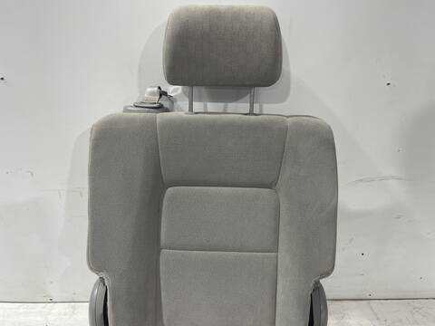 Foto 3ª: Asientos Traseros Kia Carnival 2.9 CRDI LX 144CV 106KW [J3] (2004)