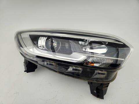 Faro Derecho Renault Kadjar ZEN 131CV 96KW