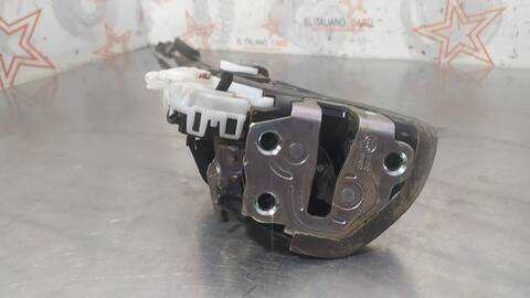Foto 3ª: Cerradura Puerta Trasera Izquierda Subaru Outback EXECUTIVE PLUS 150CV 110KW [EE20] (2015)