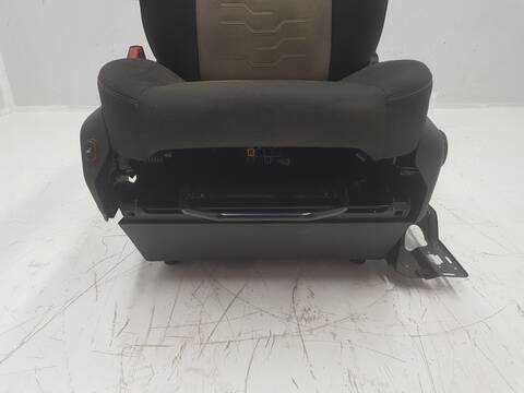 Foto 3ª: Asiento Delantero Izquierdo Ford Transit 270 L1 AMBIENTE (2019)