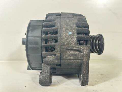 Foto 3ª: Alternador Opel Vivaro 114 CV 84KW [M9R786] (2010)