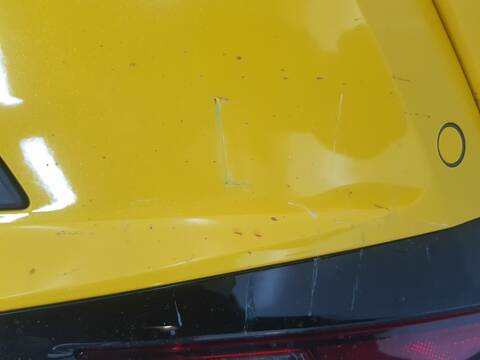 Foto 3ª: Paragolpes Trasero Renault Clio SIN DEFINIR