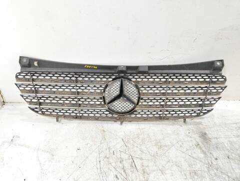 Foto 2ª: Rejilla Delantera Mercedes Viano 2.0 CDI ACTIVITY EXTRALANG 639.815) 150CV [646982]