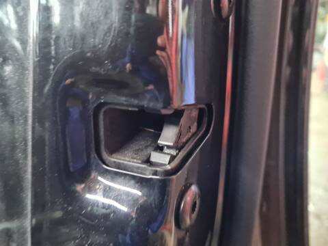 Cerradura Puerta Delantera Derecha Skoda Superb AMBITION 150CV 110KW