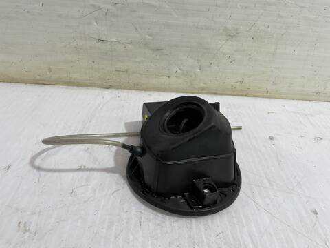 Foto 3ª: Tapa Exterior Combustible Skoda Yeti ACTIVE 105CV 77KW [CBZB] (2014)