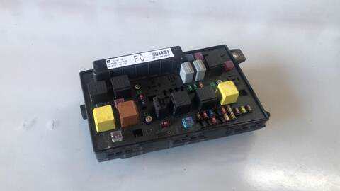 Caja Reles Fusibles Opel Astra COSMO 1.6 16V 105CV