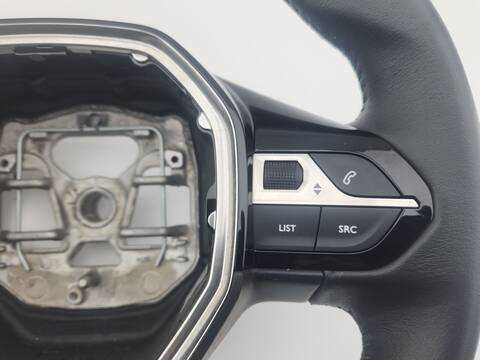 Foto 2ª: Volante Peugeot 208 1.2 PURETECH 100 101CV 74KW [HN05] (2024)